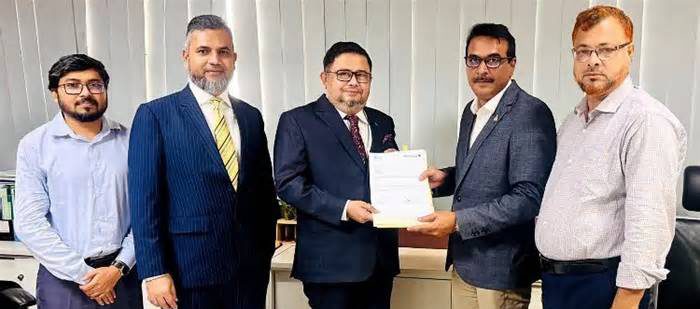 বাংলাদেশ ব্যাংকের সঙ্গে দুটি অংশগ্রহণ চুক্তি সই করলো মেঘনা ব্যাংক