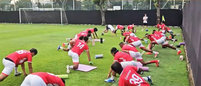 মালয়েশিয়ার বিপক্ষে বিকেল ৩টায় মাঠে নামছে বাংলাদেশ