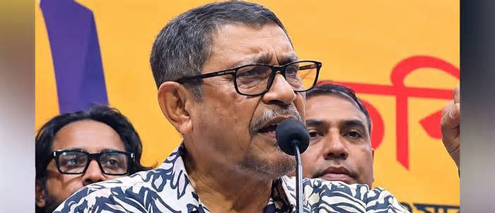 বুক ফাটিয়ে বলব ওরা রাজাকার, বাংলার রাজনীতিতে ওদের স্থান নেই: স্বাস্থ্যমন্ত্রী